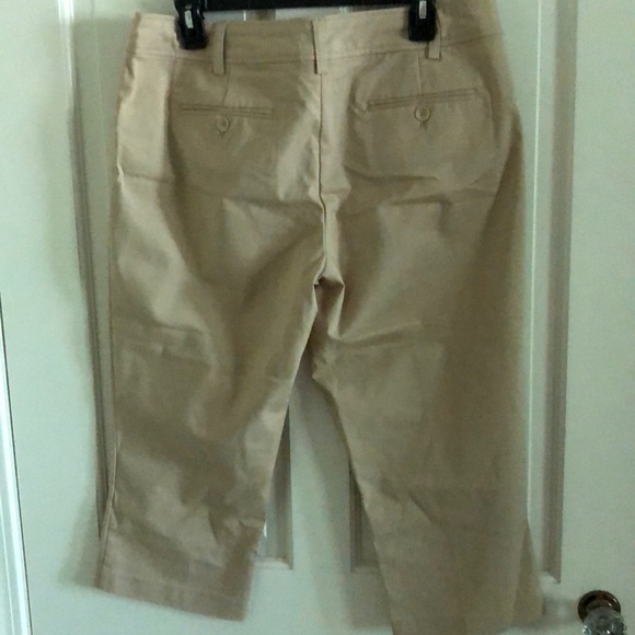 Khaki capris - Picture 2 of 2
